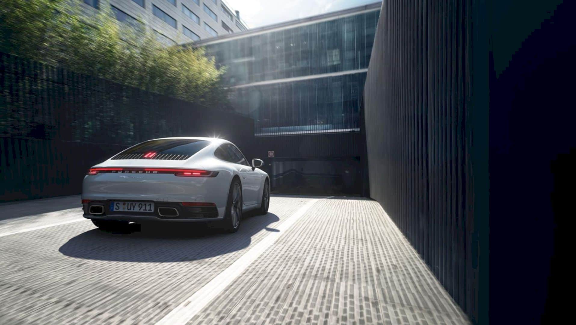 Porsche 911 Carrera 4 Coupé And 911 Carrera 4 Cabriolet 4