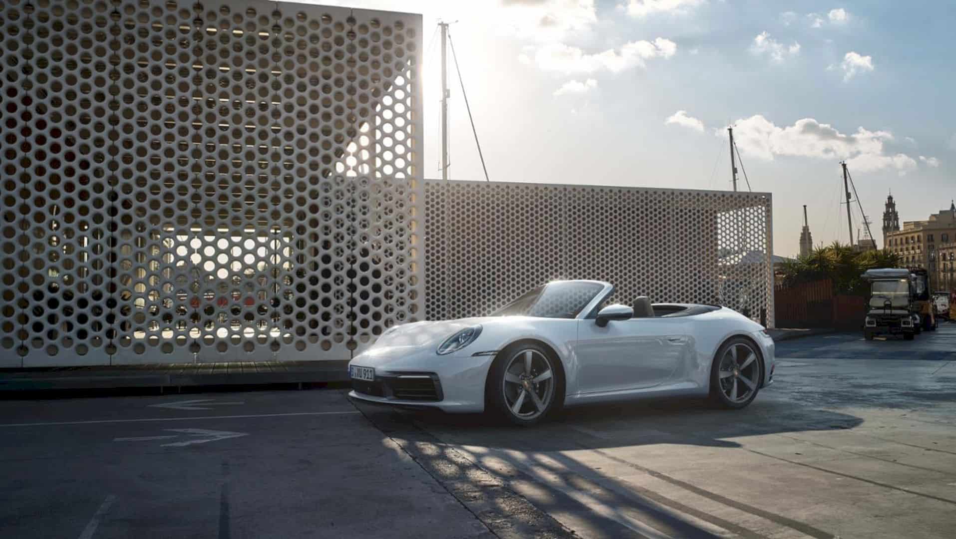 Porsche 911 Carrera 4 Coupé And 911 Carrera 4 Cabriolet 6