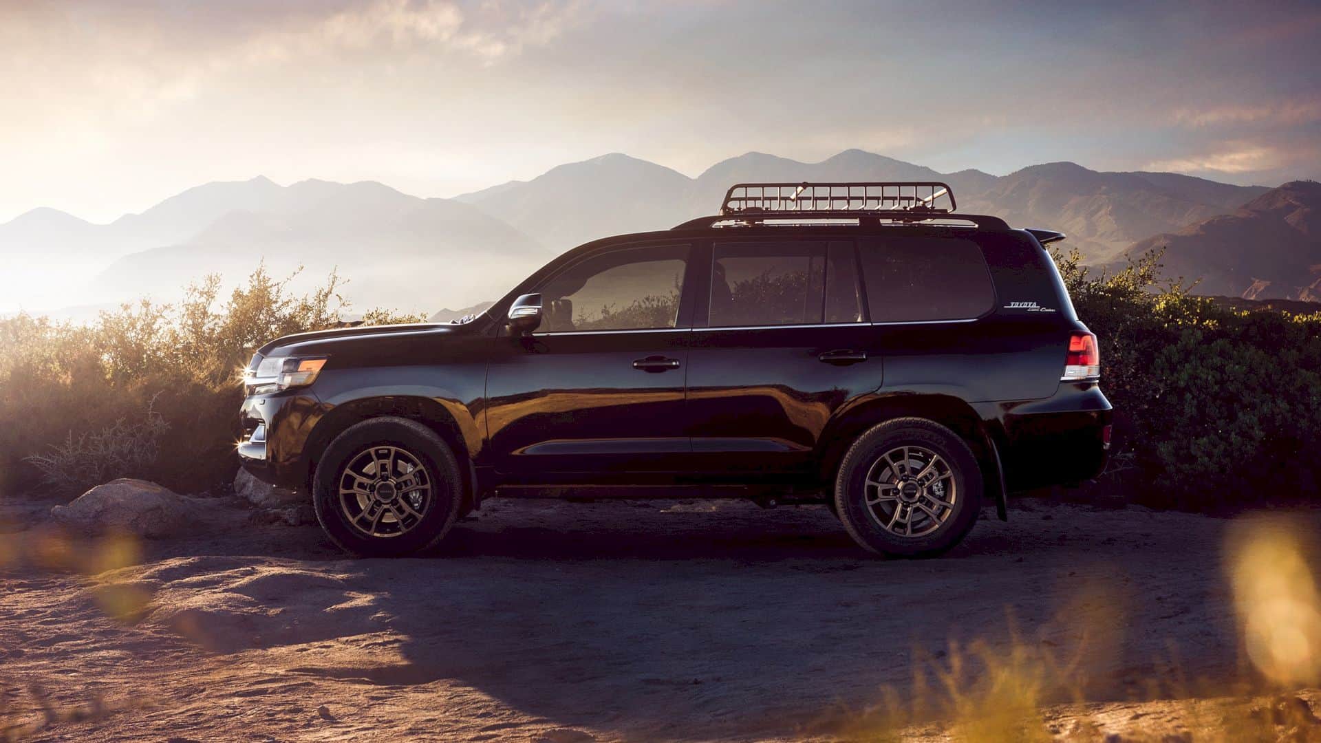 2020 Toyota Land Cruiser 7