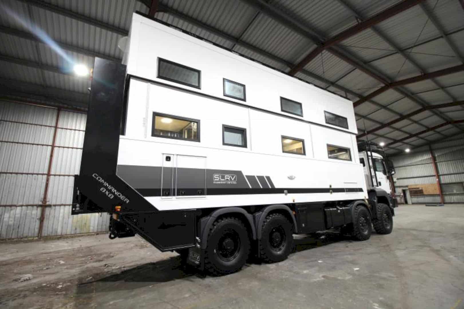 SLRV Commander 8×8 Expedition 2