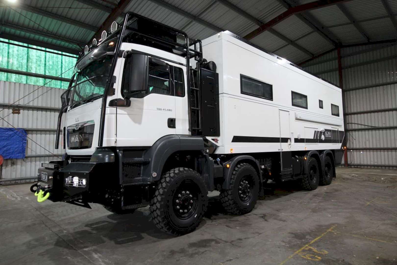 SLRV Commander 8×8 Expedition 4