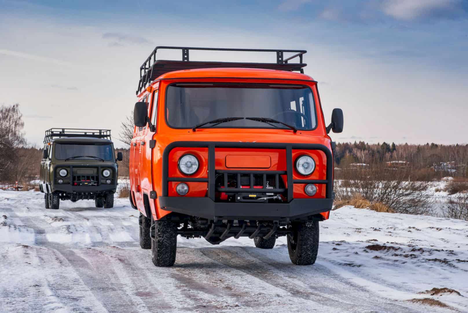 UAZ SGR Combi Expedition 1