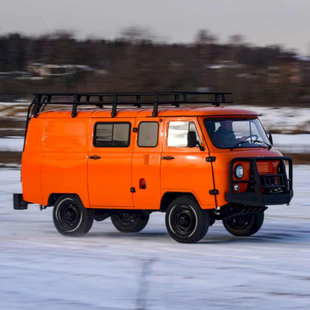 UAZ SGR Combi Expedition 4