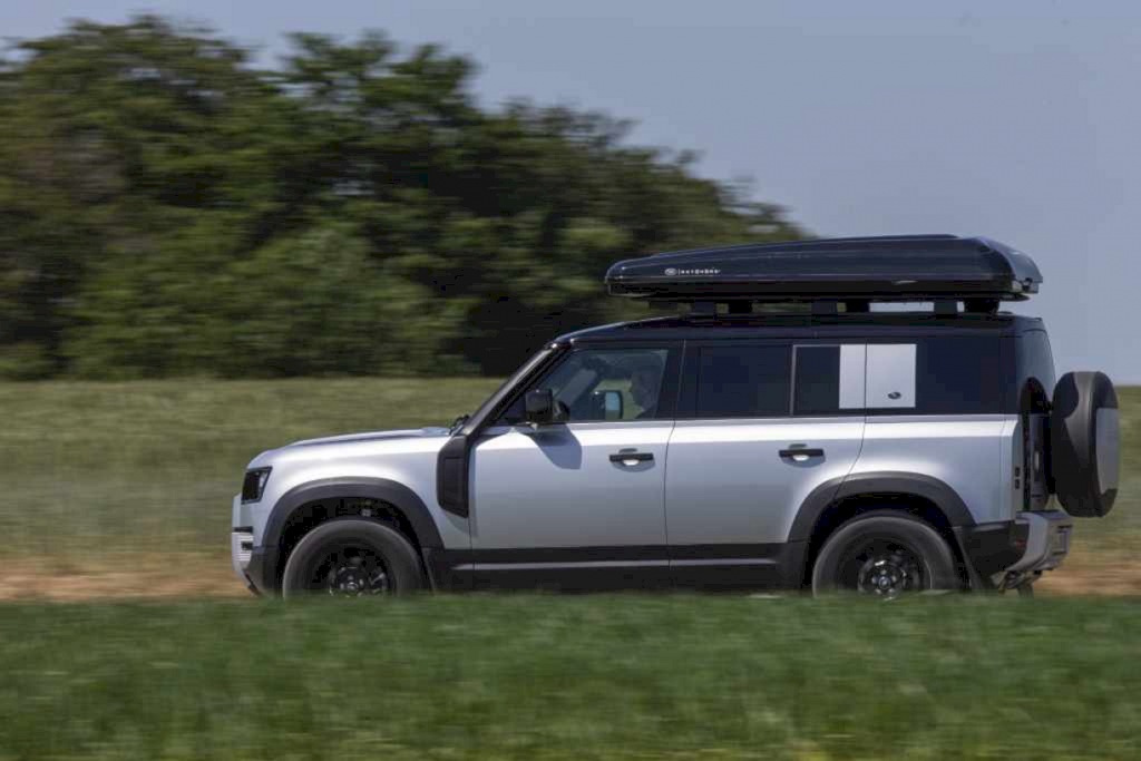 Land Rover X Autohome New Defender 110 Roof Tent 6