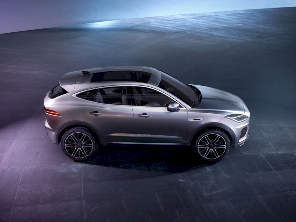 Jaguar E Pace 8