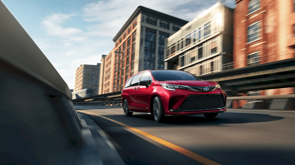 2021 Toyota Sienna 1