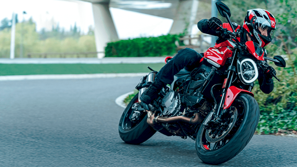 Ducati New Monster 1