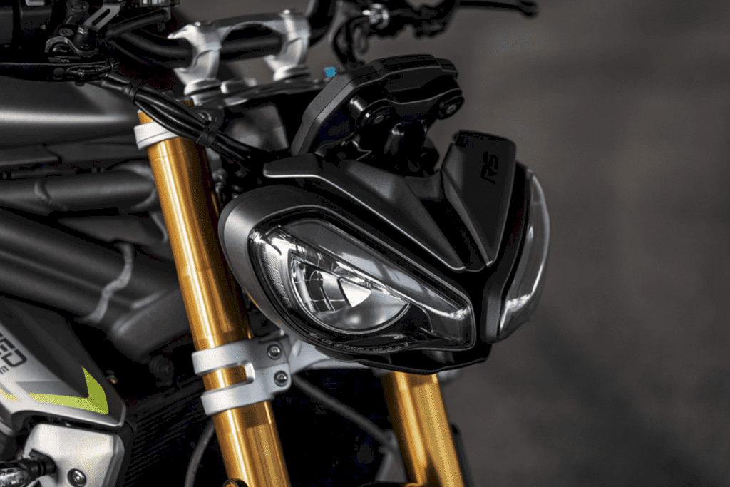 All New Triumph Speed Triple 1200 Rs 5