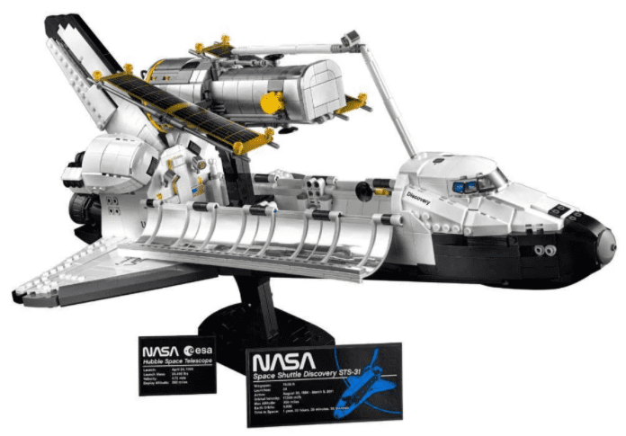 LEGO NASA Space Shuttle Discovery 3