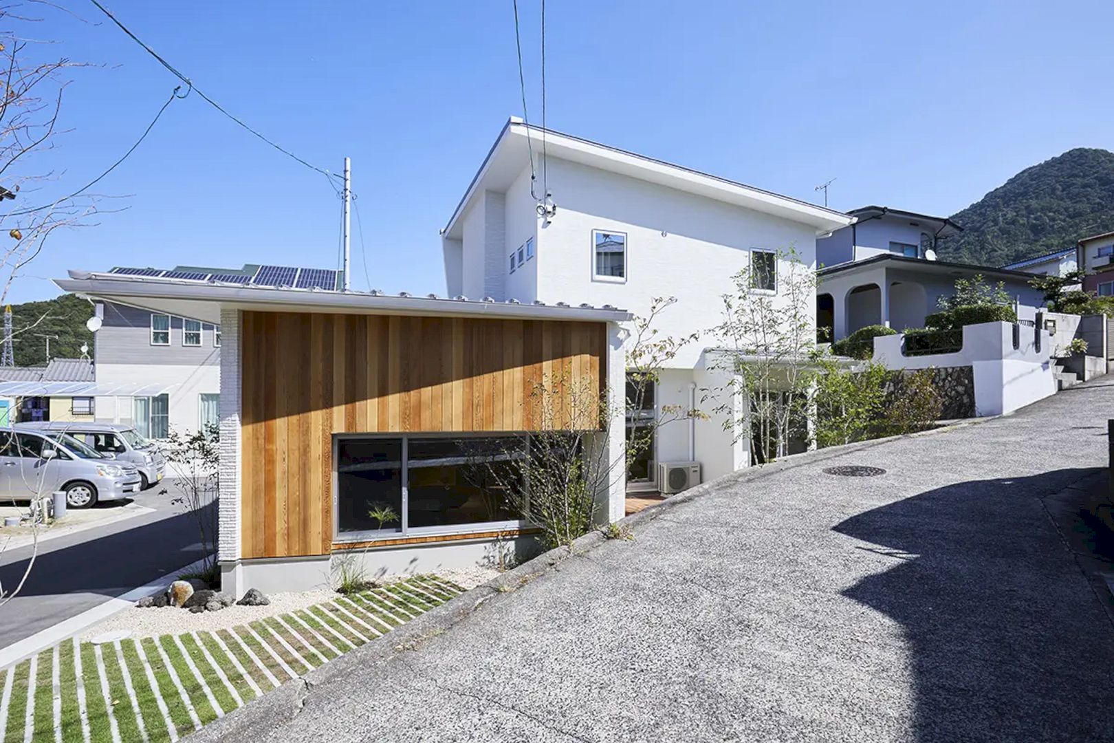 A House with the Bold Use of Solid Wood