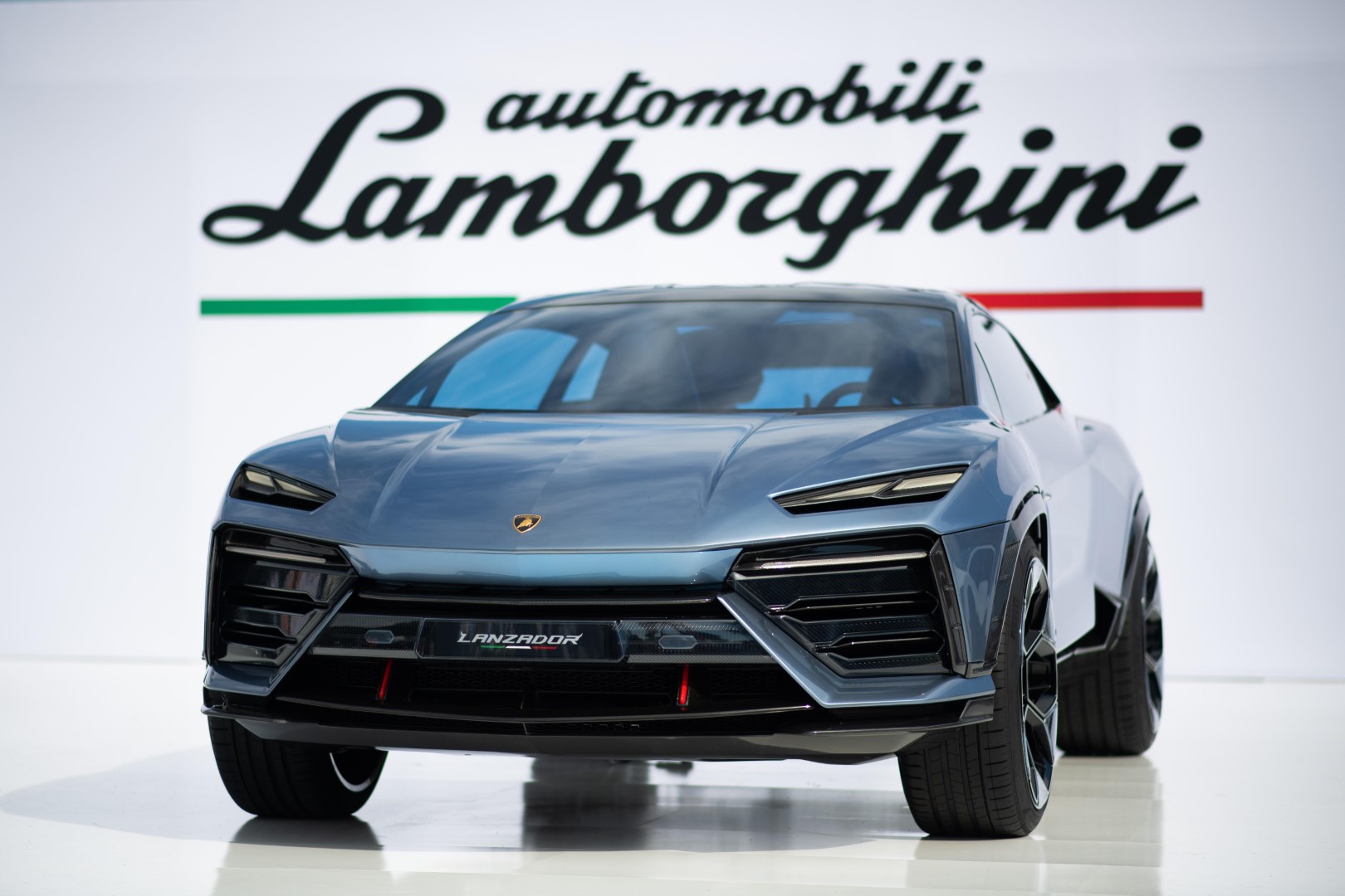 Lamborghini Unveils Lanzador: An All-Electric Vision for the Ultra GT Segment